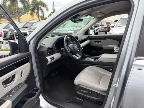 Used 2023 Honda Pilot EX-L image 25