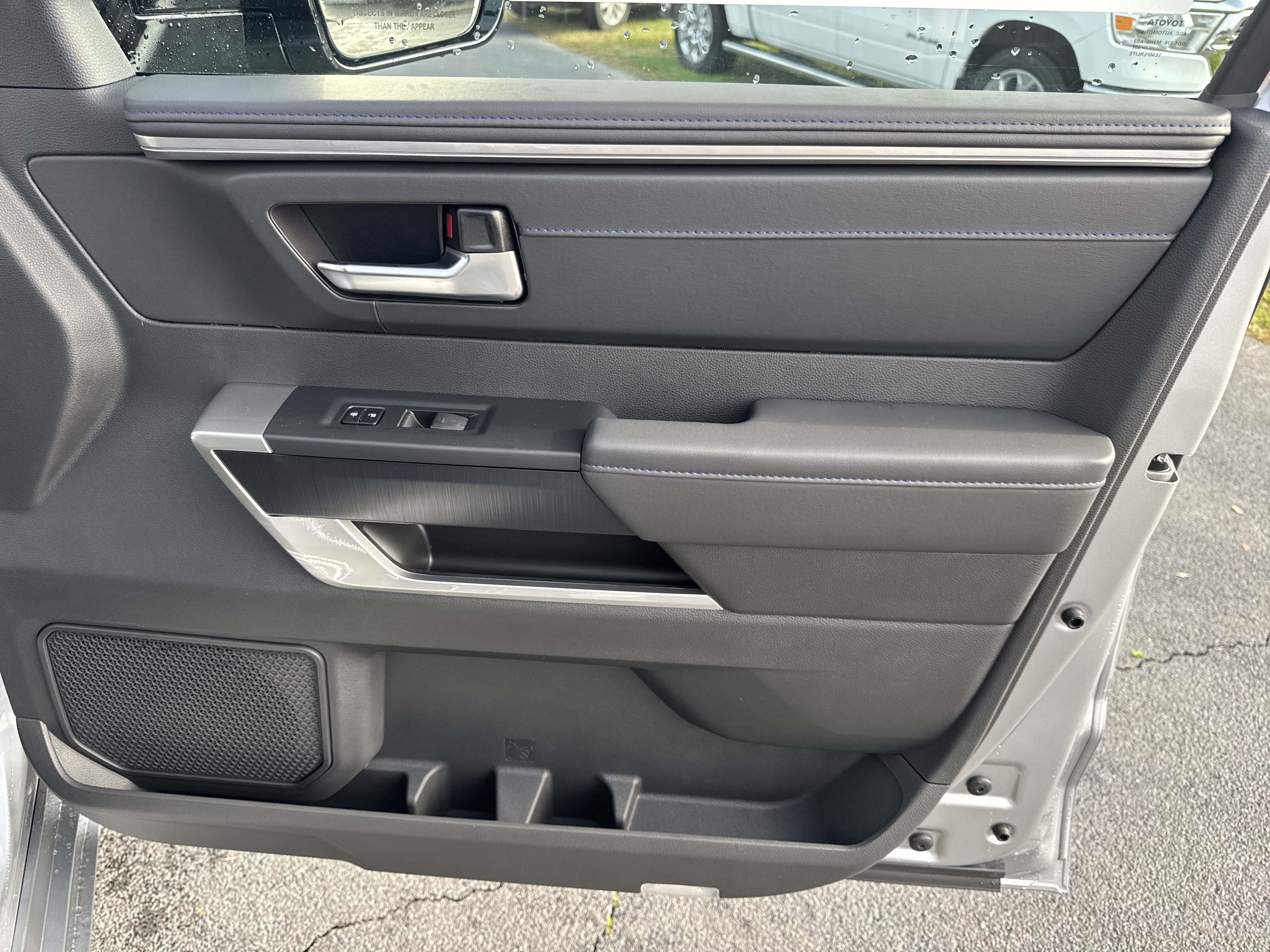 New 2025 Toyota Tundra Platinum AWD/4WD image 39