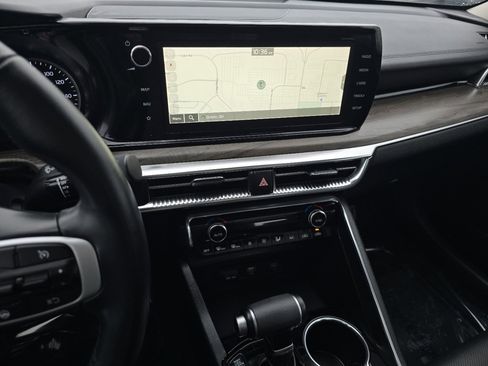 Used 2023 Kia K5 EX image 28