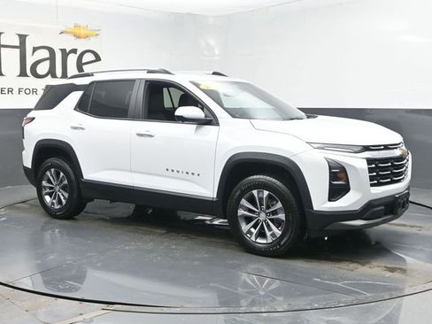 Used 2025 Chevrolet Equinox LT w/ Convenience Package II image 6