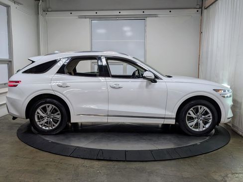 Used 2023 Genesis GV70 2.5T w/ Cargo Package image 10