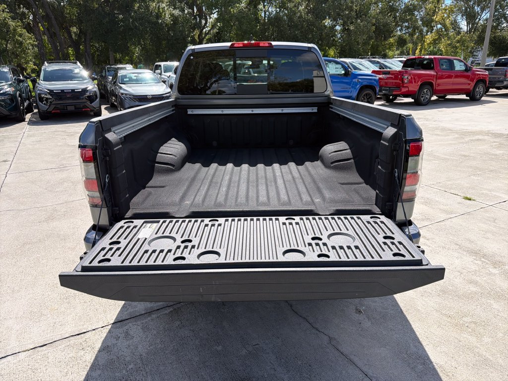 Used 2024 Nissan Frontier SV RWD image 30