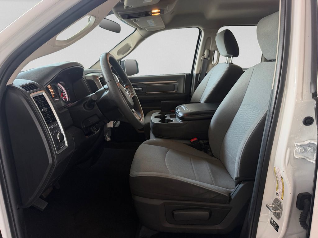 Used 2024 RAM 1500 Classic SLT AWD/4WD image 22