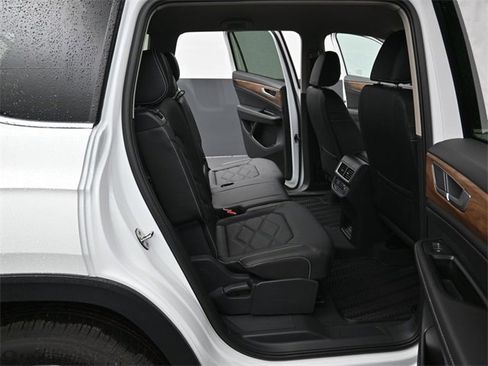 New 2026 Volkswagen Atlas SE image 13