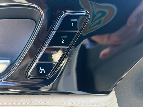 Certified 2023 Acura MDX SH-AWD w/ Advance Package image 15