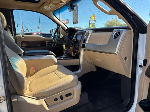 Used 2014 Ford F150 Lariat w/ Lariat Chrome Package image 9