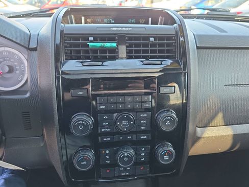Used 2010 Ford Escape Limited FWD image 29