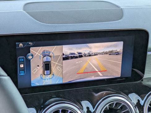 Certified 2025 Mercedes-Benz GLB 250 250 image 25