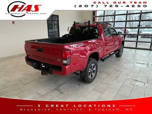 Used 2018 Toyota Tacoma TRD Sport w/ Technology Package image 6