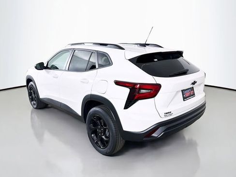 New 2026 Chevrolet Trax LT w/ Driver Confidence Package FWD image 6