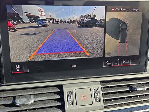 Used 2023 Audi SQ5 Prestige w/ Prestige Package image 19