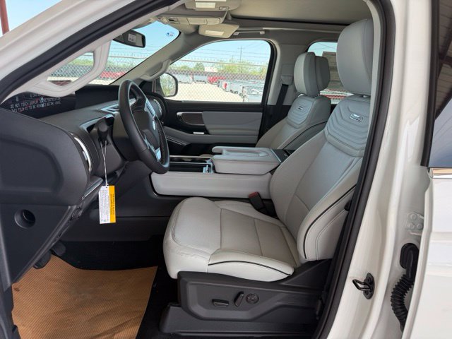 New 2026 Ford Expedition Platinum w/ Platinum Ultimate Package AWD/4WD image 13