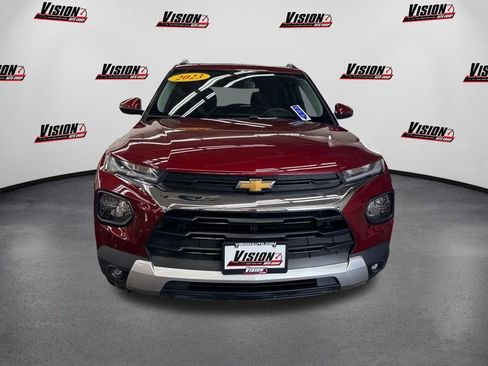 Used 2023 Chevrolet TrailBlazer LT w/ Convenience Package AWD/4WD image 2