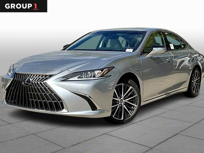 New 2025 Lexus ES 350 w/ Premium Package