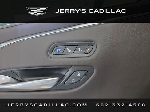 Certified 2023 Cadillac Escalade Premium Luxury w/ Performance Package image 16