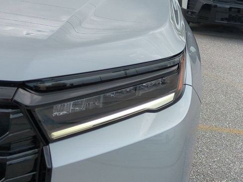 New 2026 Honda Pilot Black Edition image 9