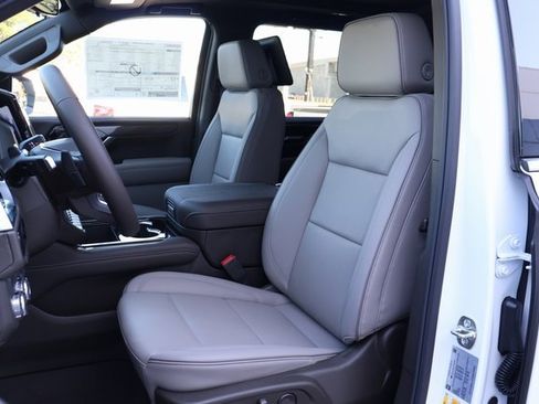 New 2026 GMC Yukon XL Elevation w/ Elevation Premium Package image 13