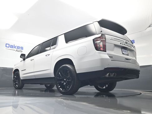 Used 2023 Chevrolet Suburban High Country w/ Premium Package 2 AWD/4WD image 46