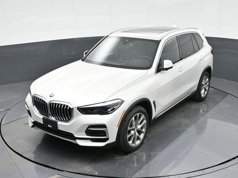 Used 2023 BMW X5 xDrive40i w/ Premium Package image 26