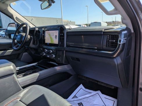 Used 2024 Ford F250 Lariat AWD/4WD image 30
