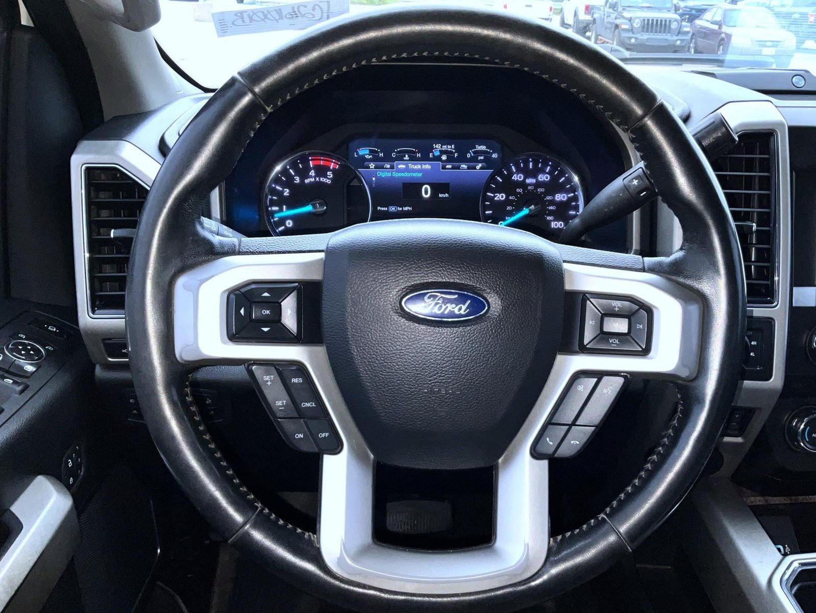 Used 2019 Ford F350 Lariat w/ Lariat Ultimate Package AWD/4WD image 12
