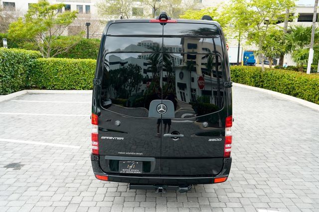 Used 2018 Mercedes-Benz Sprinter 3500 image 19