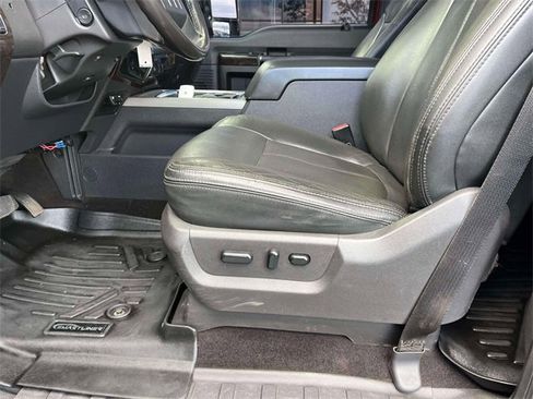 Used 2016 Ford F350 Platinum w/ FX4 Off-Road Package image 28