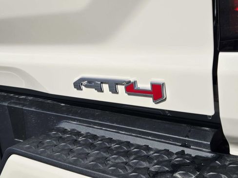 New 2026 GMC Canyon AT4 w/ Technology Plus Package AWD/4WD image 16