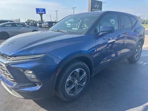 Used 2023 Chevrolet Blazer LT image 5