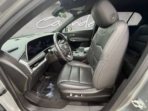 Used 2025 Cadillac XT4 Premium Luxury FWD image 19