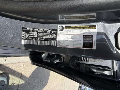 Used 2018 Mercedes-Benz E 300 4MATIC image 21