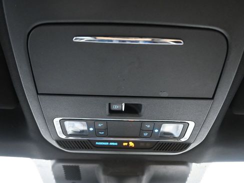 Used 2021 Ford F150 Lariat w/ Trailer Tow Package image 31