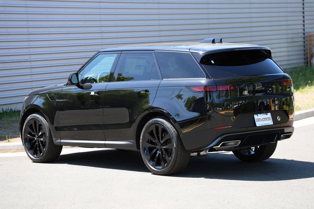 New 2026 Land Rover Range Rover Sport SE AWD/4WD image 2
