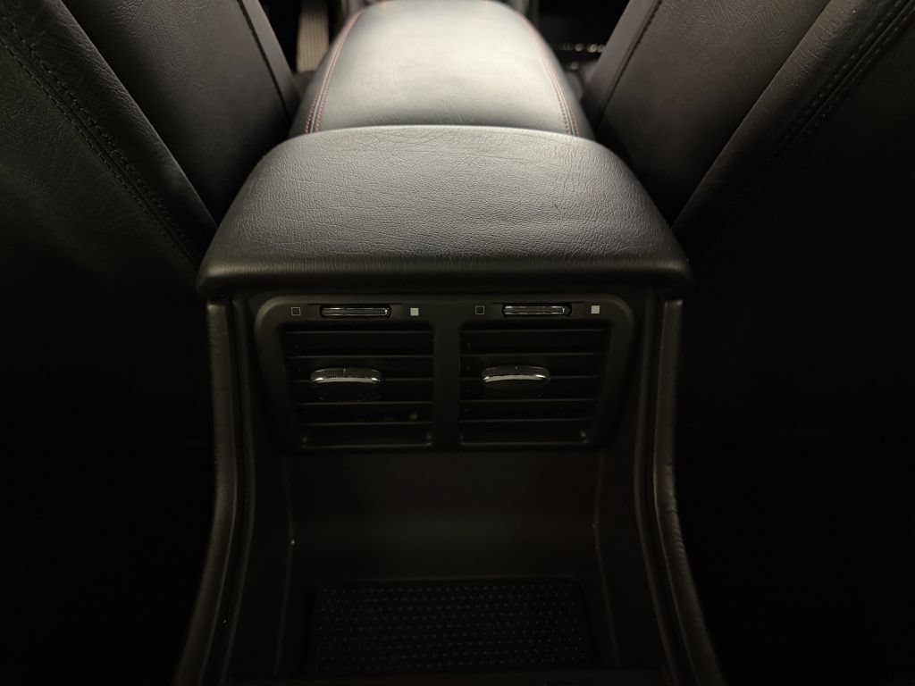 Used 2017 Maserati GranTurismo Sport RWD image 49