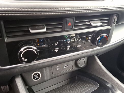 Certified 2021 Nissan Rogue S image 15