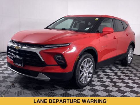 Certified 2023 Chevrolet Blazer LT AWD/4WD image 32