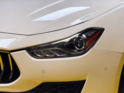 Used 2018 Maserati Ghibli S image 7