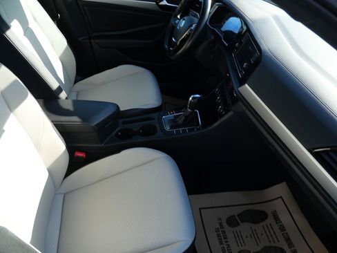 Used 2019 Volkswagen Jetta R-Line image 28