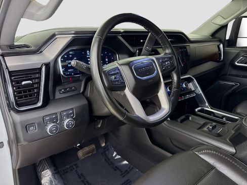 Used 2025 GMC Sierra 3500 Denali w/ Denali Reserve Package AWD/4WD image 11