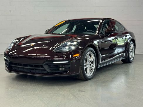 Used 2022 Porsche Panamera 4 image 3