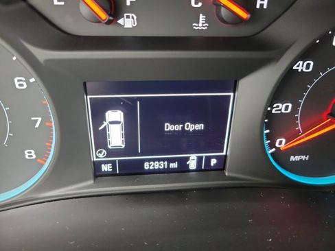 Used 2020 Chevrolet Traverse LS image 27