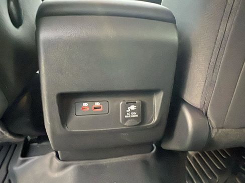 Used 2024 Nissan Frontier SV w/ SV Convenience Package AWD/4WD image 20