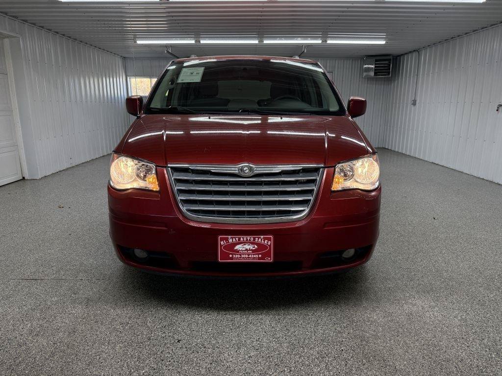 Used 2010 Chrysler Town & Country Touring FWD image 2