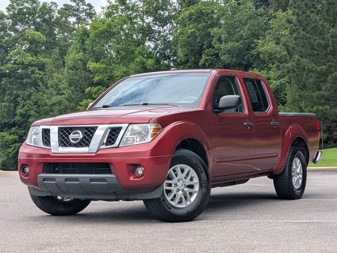 Used 2017 Nissan Frontier SV w/ SV Value Truck Package RWD image 4