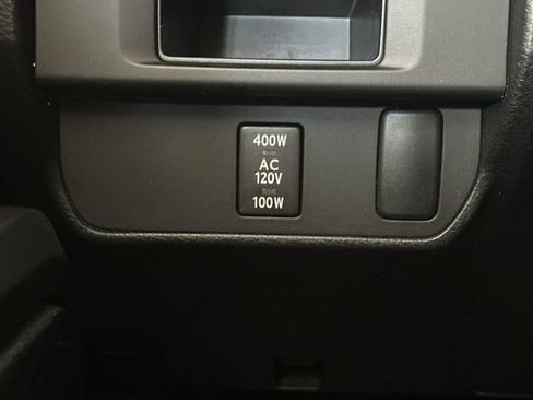 Used 2017 Toyota Tacoma TRD Sport image 29