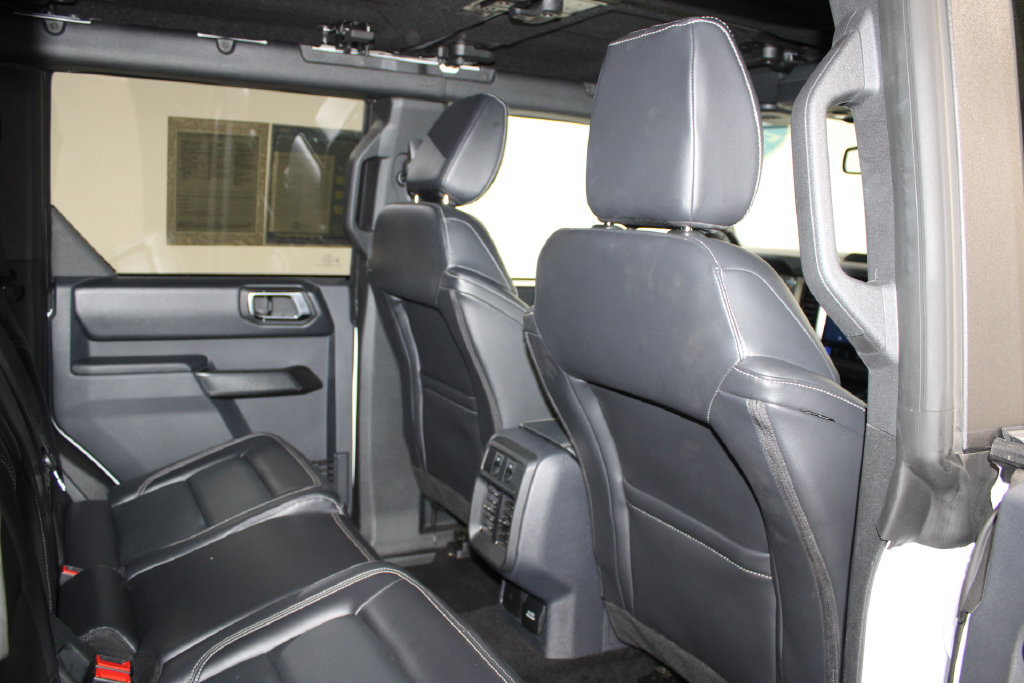 Used 2025 Ford Bronco Outer Banks AWD/4WD image 26