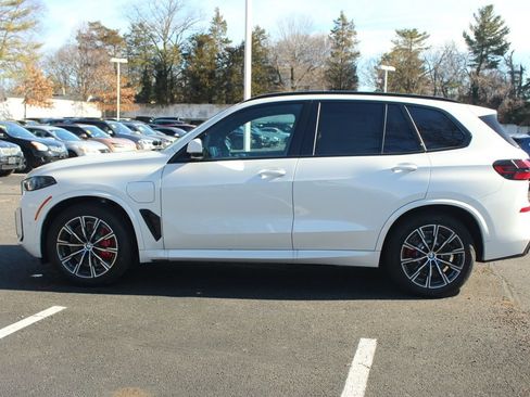 Used 2026 BMW X5 xDrive50e w/ M Sport Package AWD/4WD image 4