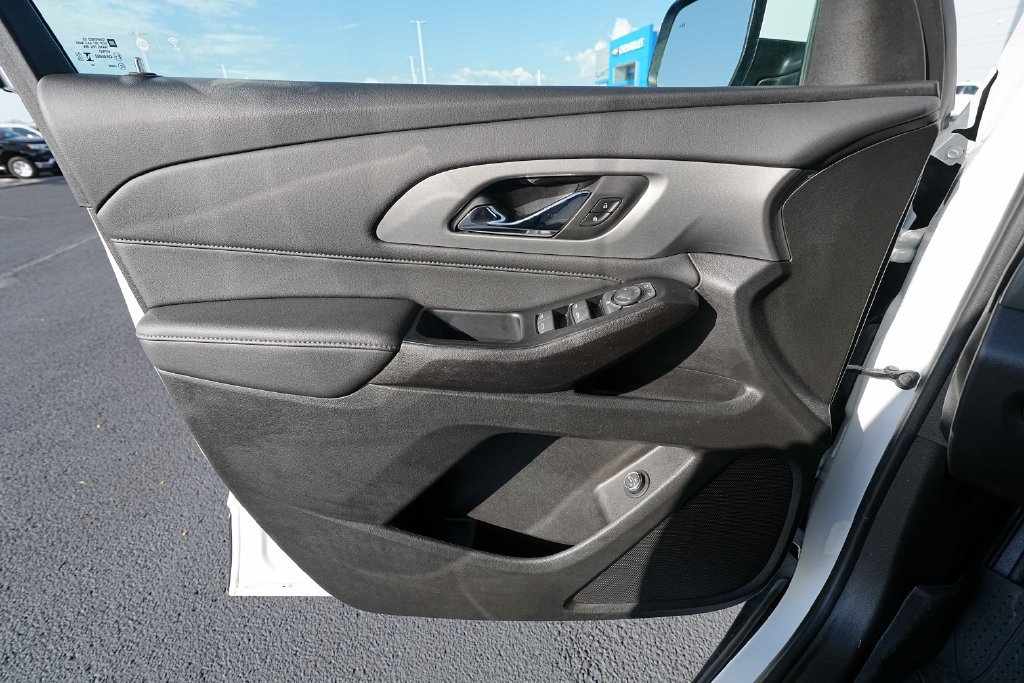 Used 2023 Chevrolet Traverse LT w/ LPO, Floor Liner Package AWD/4WD image 27