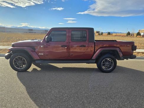Used 2021 Jeep Gladiator Overland w/ Popular Equipment Package image 2