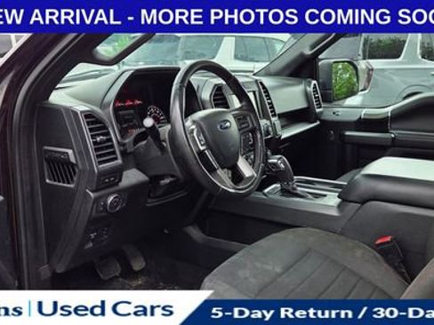 Used 2018 Ford F150 XLT w/ Equipment Group 302A Luxury AWD/4WD image 12